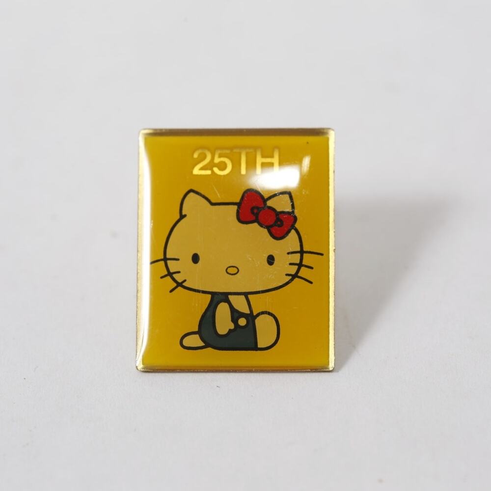 Japan Excl 1999 Sanrio Hello Kitty 25th Anniversary Yellow Pin ~ 260917-WH 400